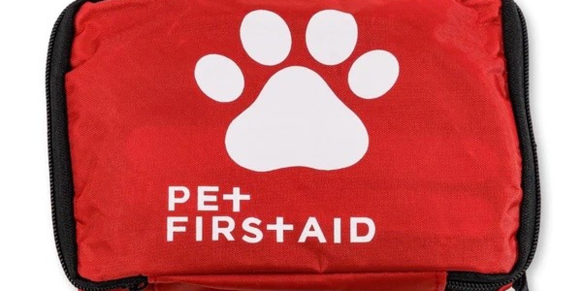 Yonoel First Aid Offers Perfect Gift First Aid Kits