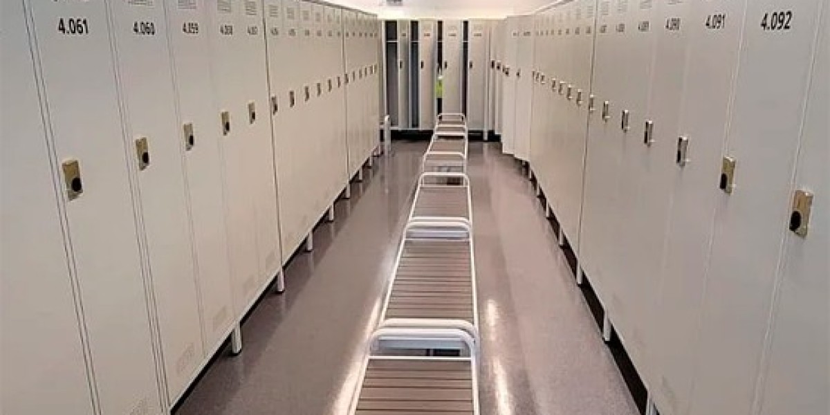 Замки для шкафчиков в отелях: переход от механики к работе по карте и браслету